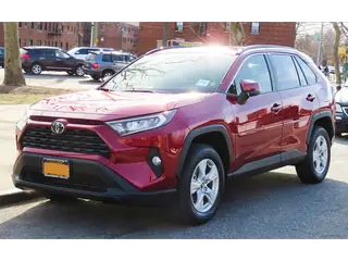 Toyota RAV4 2019 — 4x4, entretien suivi