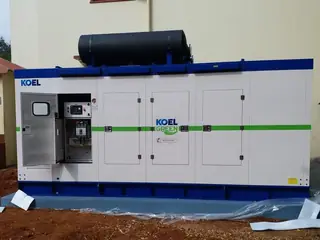 Groupe électrogène 12 kVA insonorisé + onduleur solaire